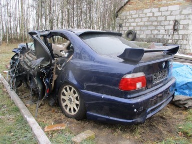 Купить BMW 528 Kat. E39, 2.8, 1997 года с пробегом, цена 17785 руб., id 13787