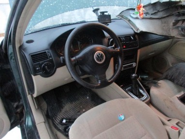 Купить Volkswagen Bora, 1.9, 2000 года с пробегом, цена 0 руб., id 13790