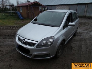 Купить Opel Zafira, 1.9, 2005 года с пробегом, цена 16194 руб., id 13814