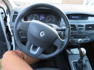 Купить Renault Laguna, 1.5, 2010 года с пробегом, цена 3183 руб., id 13828