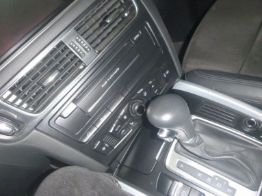 Купить Audi Q5, 2.0, 2010 года с пробегом, цена 677438 руб., id 13843