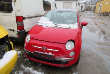 Купить Fiat 500, 1.2, 2008 года с пробегом, цена 3183 руб., id 13850