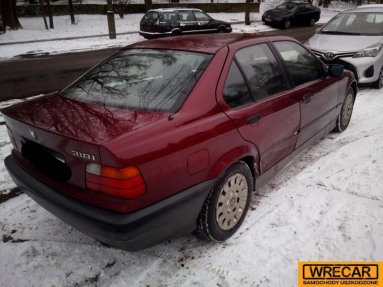 Купить BMW 1 318i Kat., 1.8, 1992 года с пробегом, цена 16194 руб., id 13909