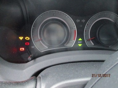 Купить Toyota Auris, 1.4, 2011 года с пробегом, цена 50242 руб., id 13922