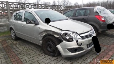 Купить Opel Astra, 1.4, 2007 года с пробегом, цена 116678 руб., id 13933