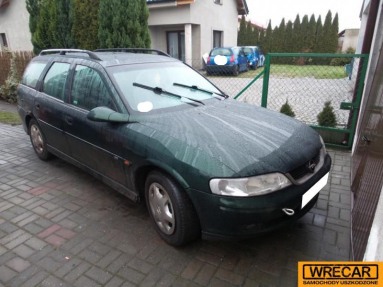 Купить Opel Vectra, 2.0, 1999 года с пробегом, цена 4844 руб., id 13935