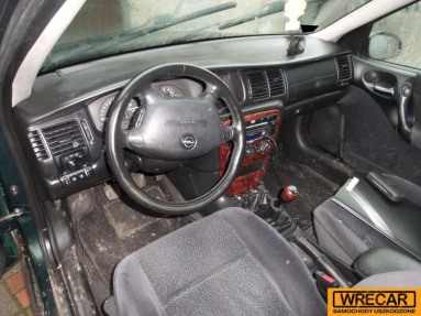 Купить Opel Vectra, 2.0, 1999 года с пробегом, цена 4844 руб., id 13935