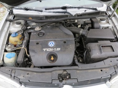 Купить Volkswagen Golf, 1.9, 2001 года с пробегом, цена 24291 руб., id 13972
