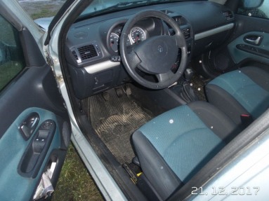 Купить Renault Clio, 1.4, 2003 года с пробегом, цена 3253 руб., id 13973