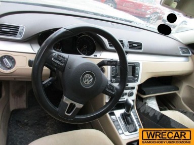 Купить Volkswagen Passat, 2.0, 2014 года с пробегом, цена 469964 руб., id 13987