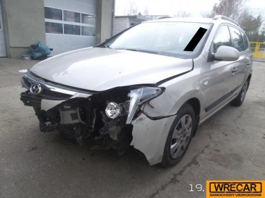 Купить Hyundai i30, 1.6, 2008 года с пробегом, цена 61522 руб., id 14001