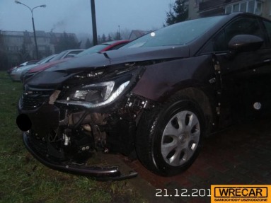 Купить Opel Astra, 1.4, 2016 года с пробегом, цена 280345 руб., id 14025