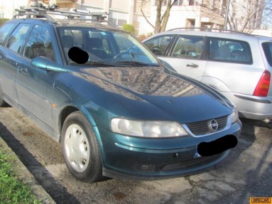 Купить Opel Vectra, 1.8, 2000 года с пробегом, цена 11280 руб., id 14037