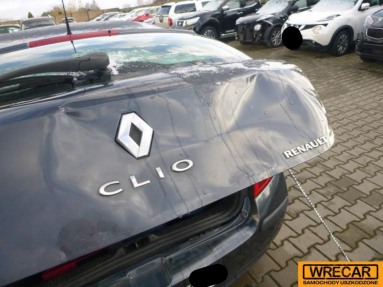 Купить Renault Clio, 1.1, 2005 года с пробегом, цена 14602 руб., id 14047