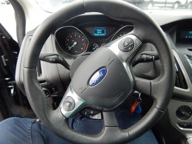 Купить Ford Focus, 1.0, 2013 года с пробегом, цена 320899 руб., id 14076