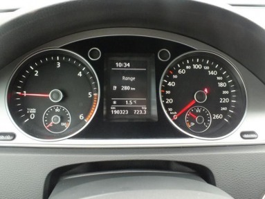 Купить Volkswagen Passat, 2.0, 2013 года с пробегом, цена 551002 руб., id 14105