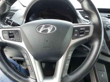 Купить Hyundai i40, 1.7, 2013 года с пробегом, цена 643390 руб., id 14112