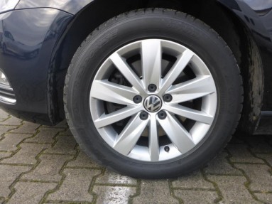 Купить Volkswagen Passat, 2.0, 2014 года с пробегом, цена 980551 руб., id 14181