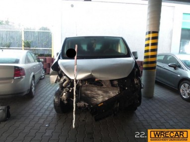 Купить Opel Vivaro, 1.6, 2017 года с пробегом, цена 93979 руб., id 14236