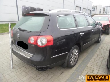 Купить Volkswagen Passat, 2.0, 2007 года с пробегом, цена 166920 руб., id 14242