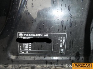 Купить Volkswagen Touran, 2.0, 2005 года с пробегом, цена 3253 руб., id 14247
