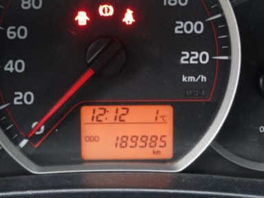 Купить Toyota Yaris, 1.0, 2012 года с пробегом, цена 320899 руб., id 14318
