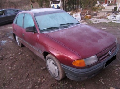 Купить Opel Astra, 1.8, 1992 года с пробегом, цена 1592 руб., id 14358