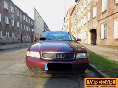 Купить Audi A4, 1.6, 1996 года с пробегом, цена 1592 руб., id 14379