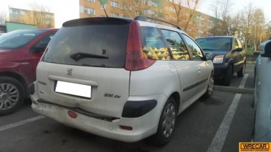 Купить Peugeot 206, 1.4, 2004 года с пробегом, цена 1592 руб., id 14444