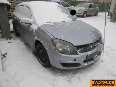 Купить Opel Astra, 1.7, 2004 года с пробегом, цена 1592 руб., id 14455