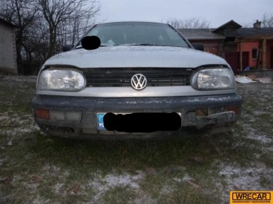 Купить Volkswagen Golf, 1.6, 1995 года с пробегом, цена 1592 руб., id 14473