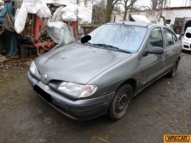 Купить Renault Megane, 1.6, 1998 года с пробегом, цена 1592 руб., id 14480
