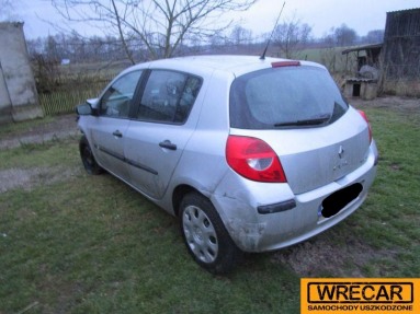 Купить Renault Clio, 1.5, 2006 года с пробегом, цена 6436 руб., id 14513