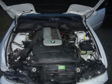 Купить BMW 525 525 Touring Diesel Kat.   MR`0, 2.5, 2001 года с пробегом, цена 14533 руб., id 14557