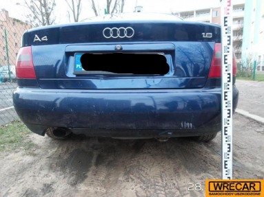 Купить Audi A4, 1.8, 1998 года с пробегом, цена 14533 руб., id 14588