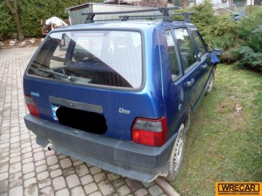 Купить Fiat UNO, 0.9, 2001 года с пробегом, цена 3253 руб., id 14597