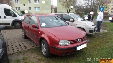 Купить Volkswagen Golf, 1.6, 1999 года с пробегом, цена 11280 руб., id 14637