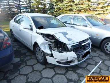 Купить Volkswagen Passat, 2.0, 2010 года с пробегом, цена 126367 руб., id 14695