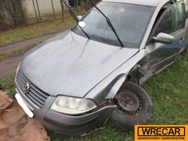 Купить Volkswagen Passat, 1.9, 2002 года с пробегом, цена 3253 руб., id 14739