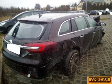 Купить Opel Insignia, 2.0, 2015 года с пробегом, цена 8097 руб., id 14742