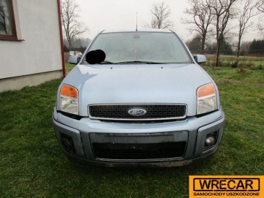 Купить Ford Fusion, 1.6, 2007 года с пробегом, цена 1592 руб., id 14752