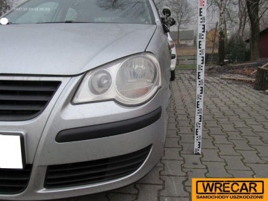 Купить Volkswagen Polo, 1.2, 2005 года с пробегом, цена 1592 руб., id 14773