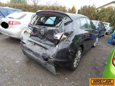 Купить Opel Astra, 1.6, 2011 года с пробегом, цена 9689 руб., id 14823