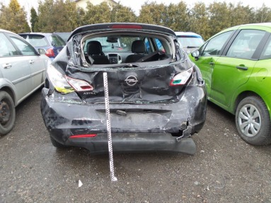 Купить Opel Astra, 1.6, 2011 года с пробегом, цена 9689 руб., id 14823