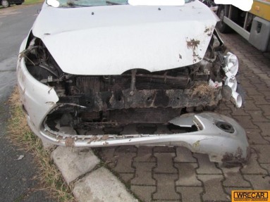 Купить Ford Fiesta, 1.6, 2009 года с пробегом, цена 3183 руб., id 14864