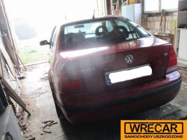 Купить Volkswagen Bora, 1.6, 2000 года с пробегом, цена 1592 руб., id 14868
