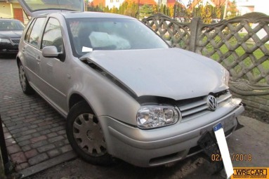 Купить Volkswagen Golf, 2.0, 2000 года с пробегом, цена 1592 руб., id 14879