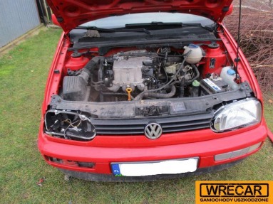 Купить Volkswagen Golf, 1.6, 1997 года с пробегом, цена 1592 руб., id 14922