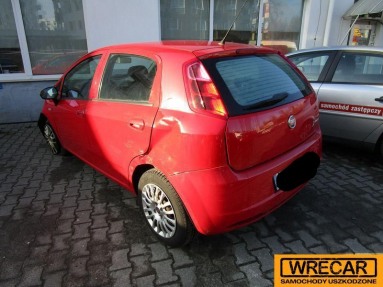Купить Fiat Punto, 1.4, 2010 года с пробегом, цена 42076 руб., id 14934