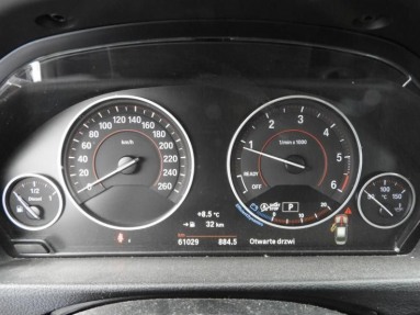 Купить BMW 3er 318d Sport Line aut, 2.0, 2015 года с пробегом, цена 1555914 руб., id 14979